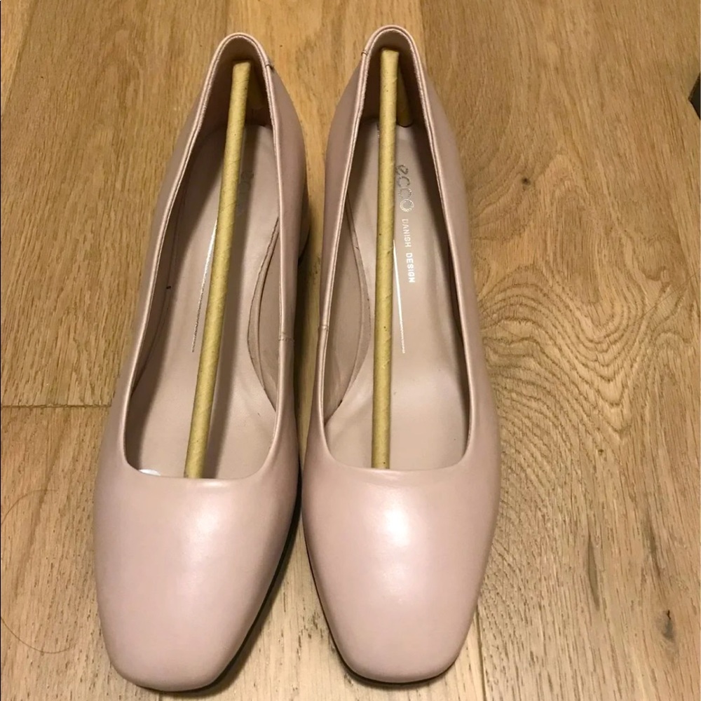 Ecco shape squared 35 rose dust size 7.5